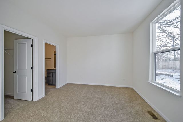 6263 Lafond Circle, Lisle, IL 60532