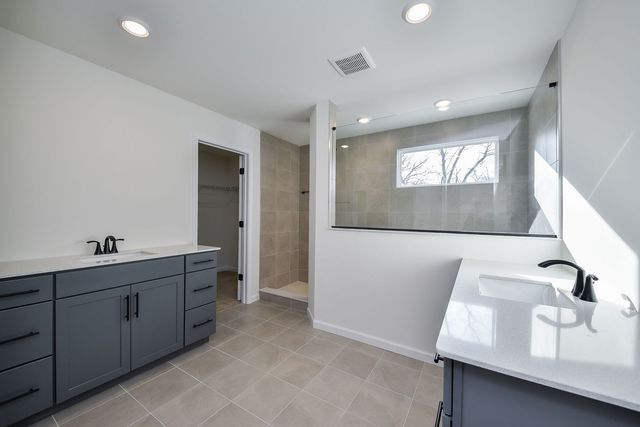 6263 Lafond Circle, Lisle, IL 60532