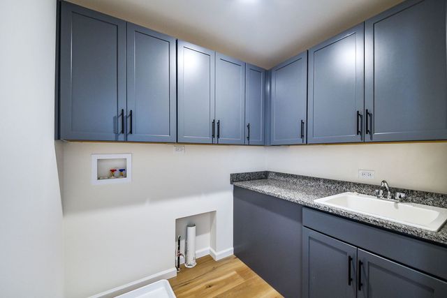 6263 Lafond Circle, Lisle, IL 60532