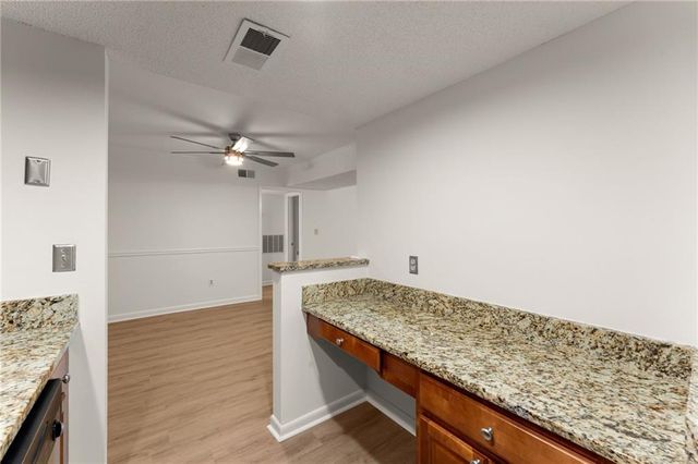 6900 Roswell Road Q17, Sandy Springs, GA 30328