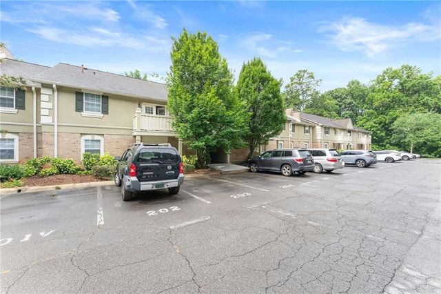 6900 Roswell Road Q17, Sandy Springs, GA 30328