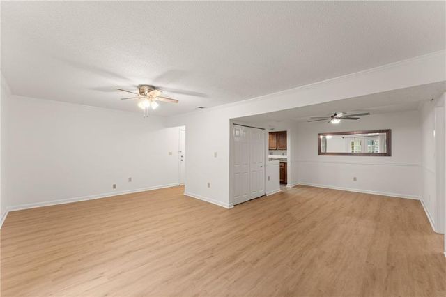 6900 Roswell Road Q17, Sandy Springs, GA 30328