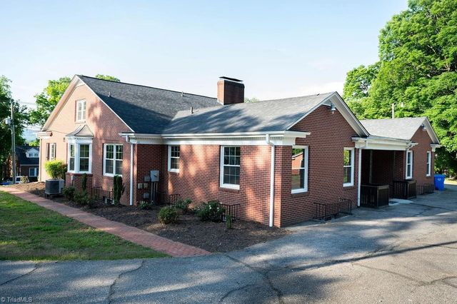 1006 F Street, North Wilkesboro, NC 28659