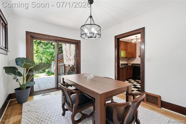715 Laprairie Street, Ferndale, MI 48220