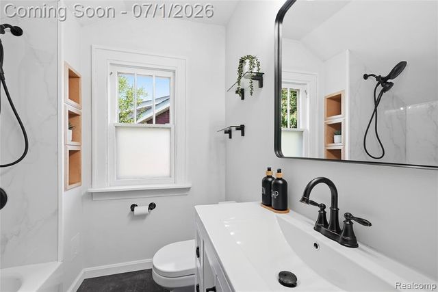 715 Laprairie Street, Ferndale, MI 48220