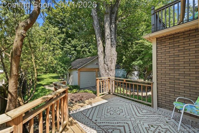 715 Laprairie Street, Ferndale, MI 48220