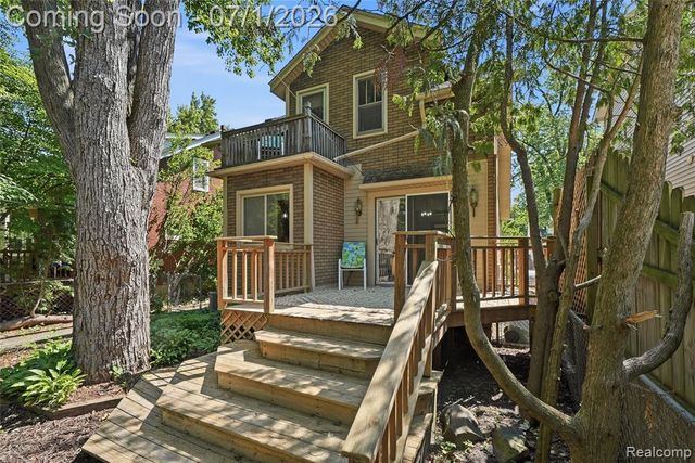 715 Laprairie Street, Ferndale, MI 48220