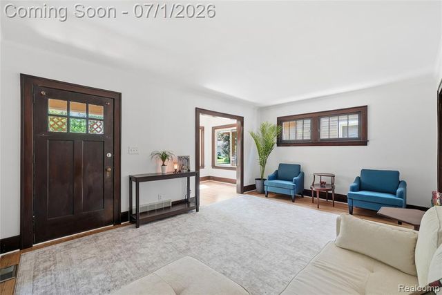 715 Laprairie Street, Ferndale, MI 48220