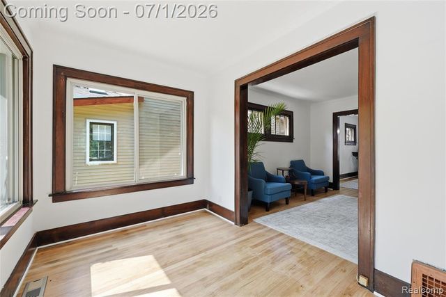 715 Laprairie Street, Ferndale, MI 48220