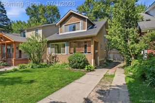 715 Laprairie Street, Ferndale, MI 48220