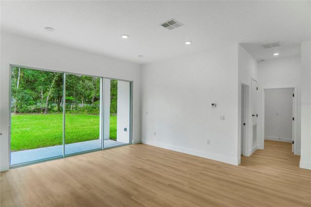 8383 N IBSEN DRIVE, Dunnellon, FL 34433