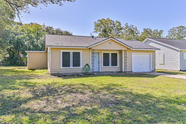 1007 Plum Street, La Marque, TX 77568