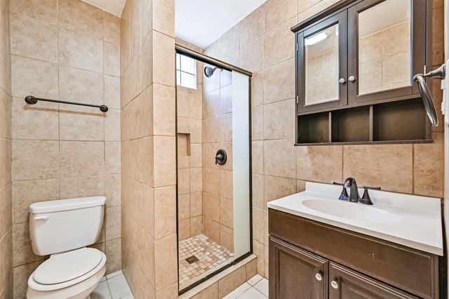 1007 Plum Street, La Marque, TX 77568