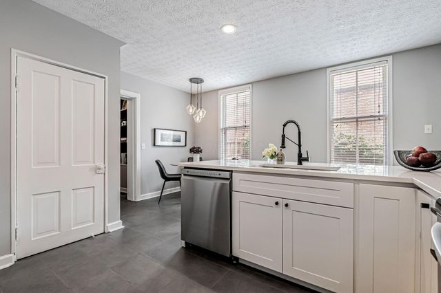646 S Pearl Street, Columbus, OH 43206