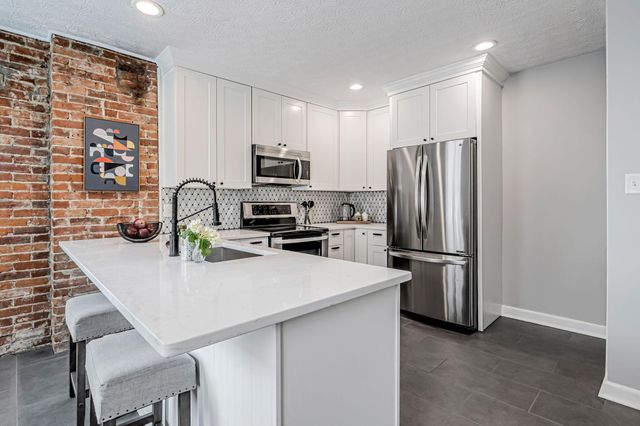 646 S Pearl Street, Columbus, OH 43206