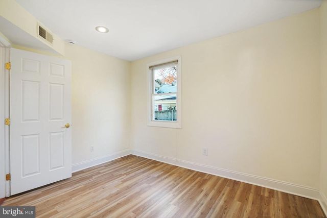 6924 KENFIG DR, Falls Church, VA 22042