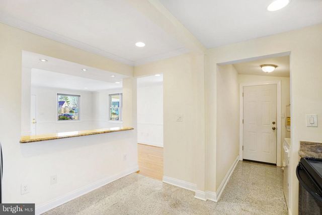 6924 KENFIG DR, Falls Church, VA 22042