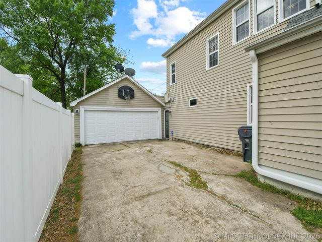 1316 Stanley SW, Ardmore, OK 73401