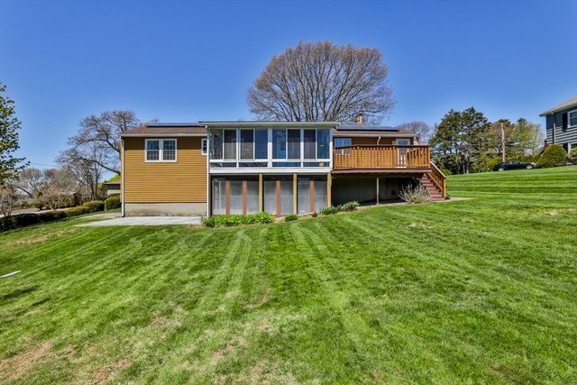 84 Converse St, Stoneham, MA 02180