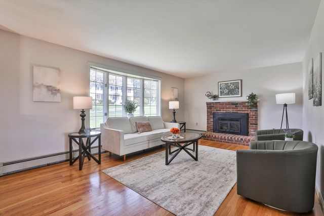 84 Converse St, Stoneham, MA 02180