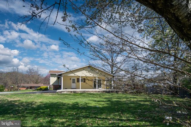 4401 BLYTH PL, Alexandria, VA 22309