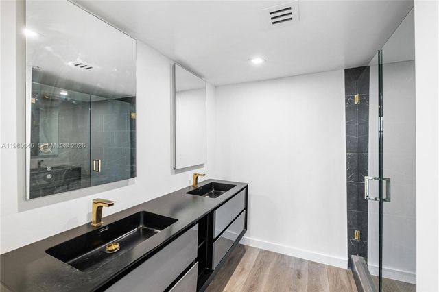 4000 Towerside Ter 1509, Miami, FL 33138