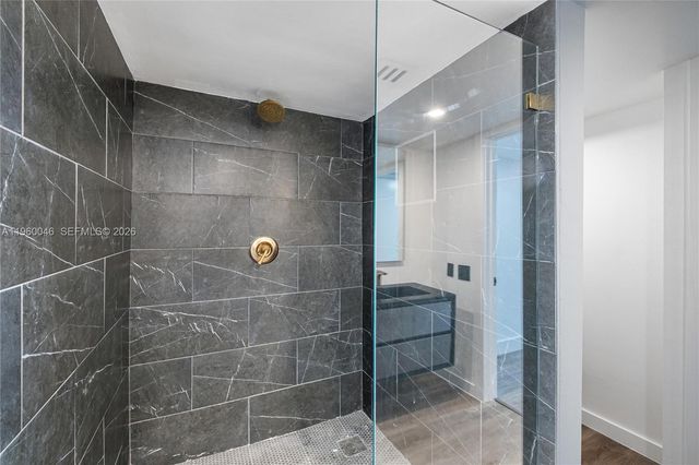 4000 Towerside Ter 1509, Miami, FL 33138