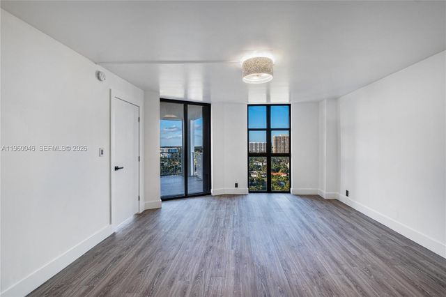 4000 Towerside Ter 1509, Miami, FL 33138