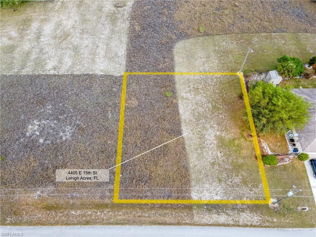 4405 E 15th ST, LEHIGH ACRES, FL 33972 — photo 2