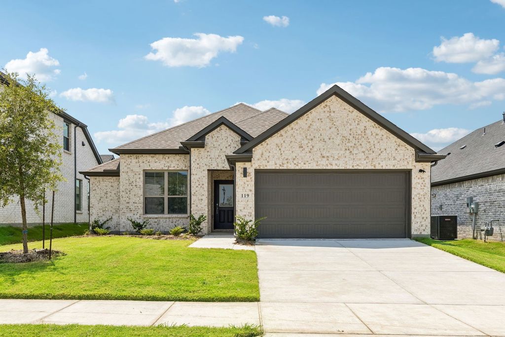707 Edgehurst Drive, Princeton, TX 75071