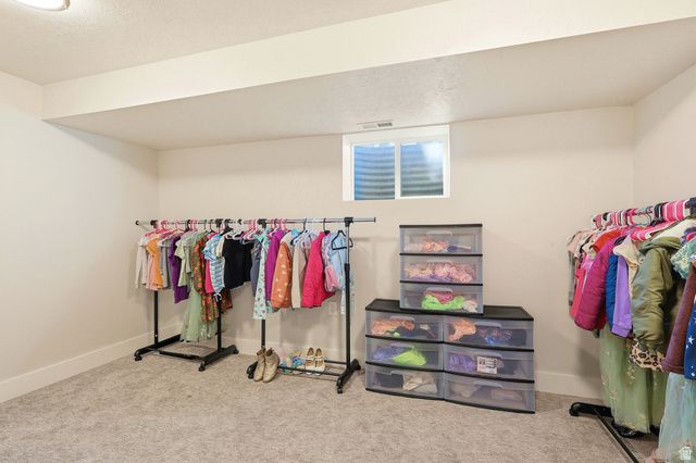 1147 W 25 S, Clearfield, UT 84015