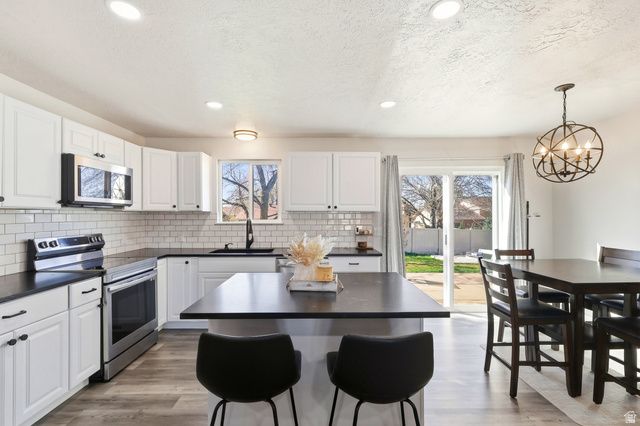 1147 W 25 S, Clearfield, UT 84015