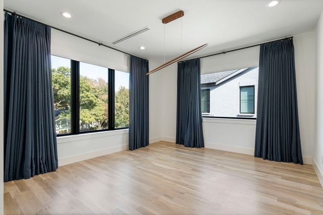 6008 Kenwood Avenue, Dallas, TX 75206