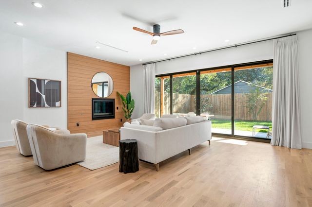 6008 Kenwood Avenue, Dallas, TX 75206