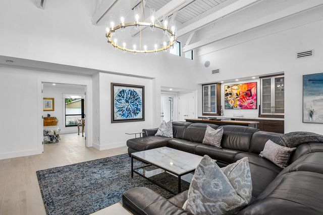 624 Lakewoode Circle W, Delray Beach, FL 33445