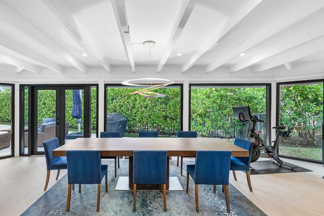 624 Lakewoode Circle W, Delray Beach, FL 33445