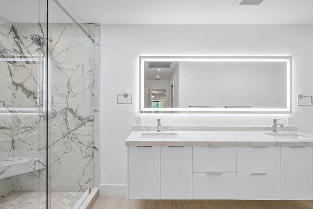 624 Lakewoode Circle W, Delray Beach, FL 33445