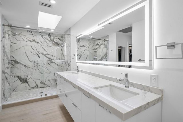 624 Lakewoode Circle W, Delray Beach, FL 33445