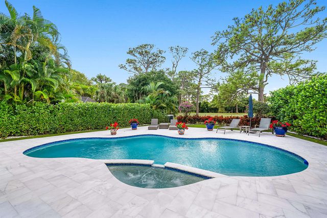 624 Lakewoode Circle W, Delray Beach, FL 33445