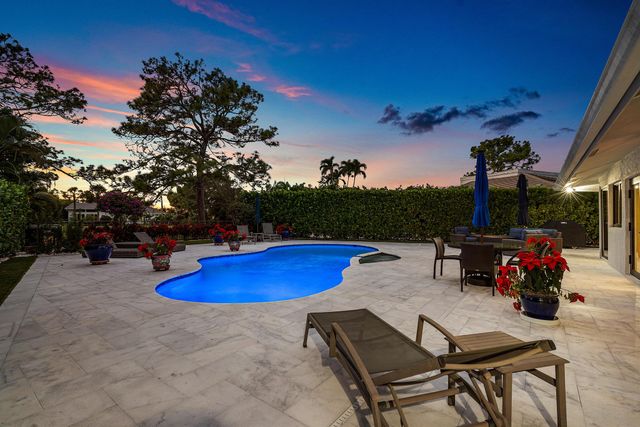 624 Lakewoode Circle W, Delray Beach, FL 33445