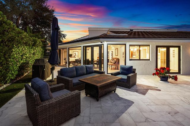 624 Lakewoode Circle W, Delray Beach, FL 33445