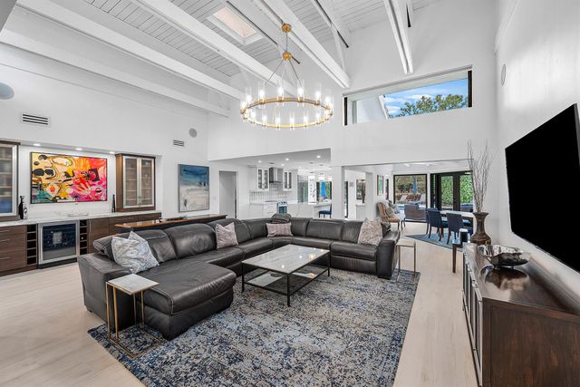 624 Lakewoode Circle W, Delray Beach, FL 33445