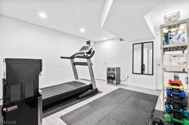 261 Kingsberry Dr, Franklin Twp., NJ 08873
