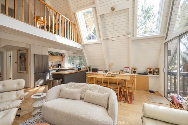 399 Rainier Road, Lake Arrowhead, CA 92352