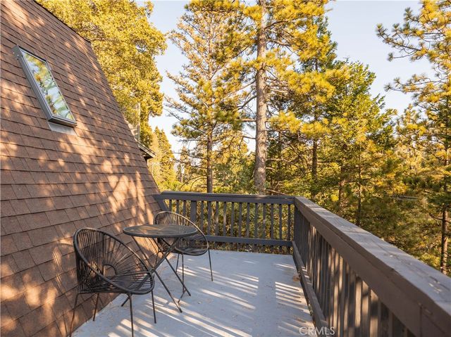 399 Rainier Road, Lake Arrowhead, CA 92352