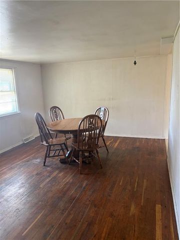 4546 Kelsey Road, Kansas City, MO 64116