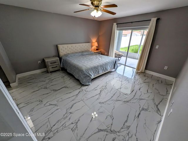 872 Ravenswood Street SE, Palm Bay, FL 32909