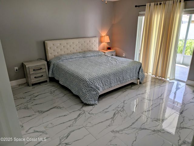 872 Ravenswood Street SE, Palm Bay, FL 32909