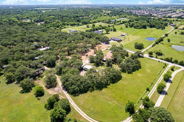1816 Caddo Peak Road, Joshua, TX 76058