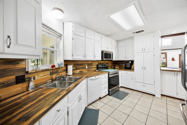 1816 Caddo Peak Road, Joshua, TX 76058